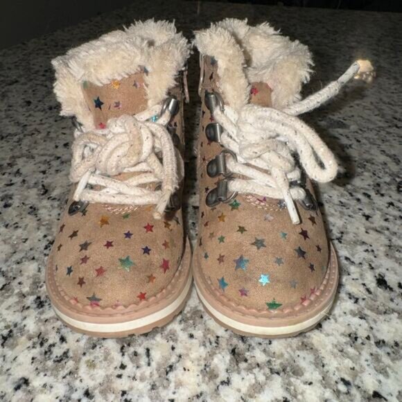 Cat & Jack Toddler Girls Size 5 Zipper Combat Style Boot Rainbow Stars Fur Lined - Picture 2 of 6